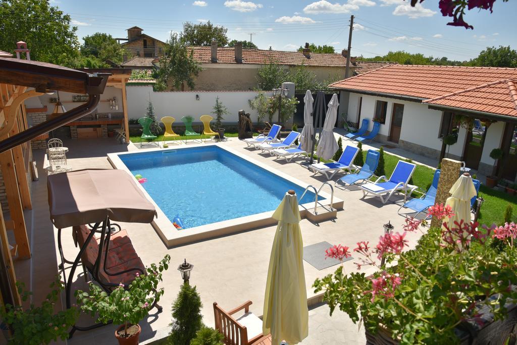 Guest House Zlateya Madara ภายนอก รูปภาพ