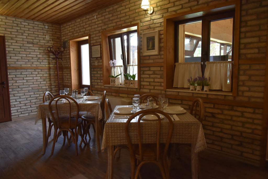 Guest House Zlateya Madara ภายนอก รูปภาพ